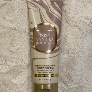 Cozy Vanilla Bourbon body cream 8oz by BBW